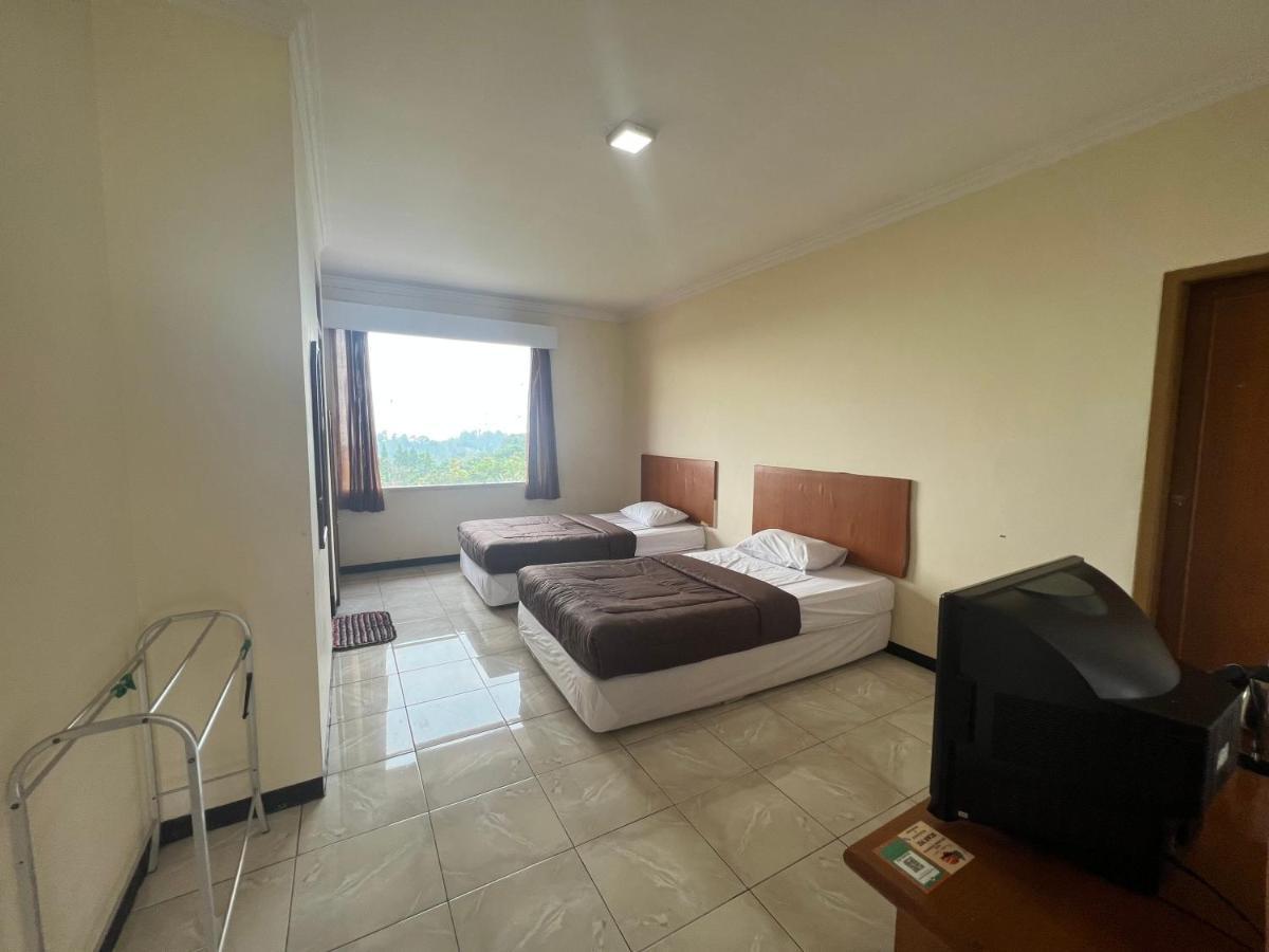 Hotel Puspa Sari เชียแตร์ ภายนอก รูปภาพ