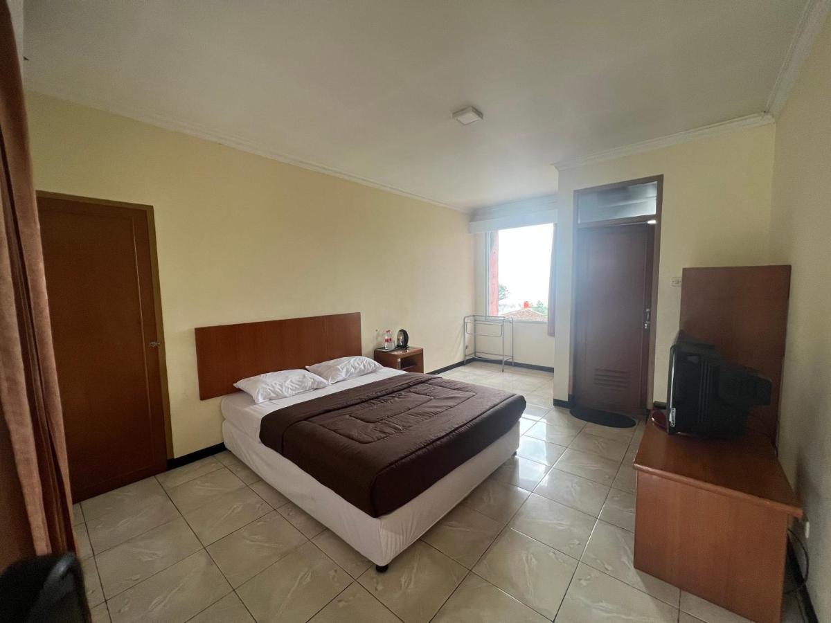 Hotel Puspa Sari เชียแตร์ ภายนอก รูปภาพ