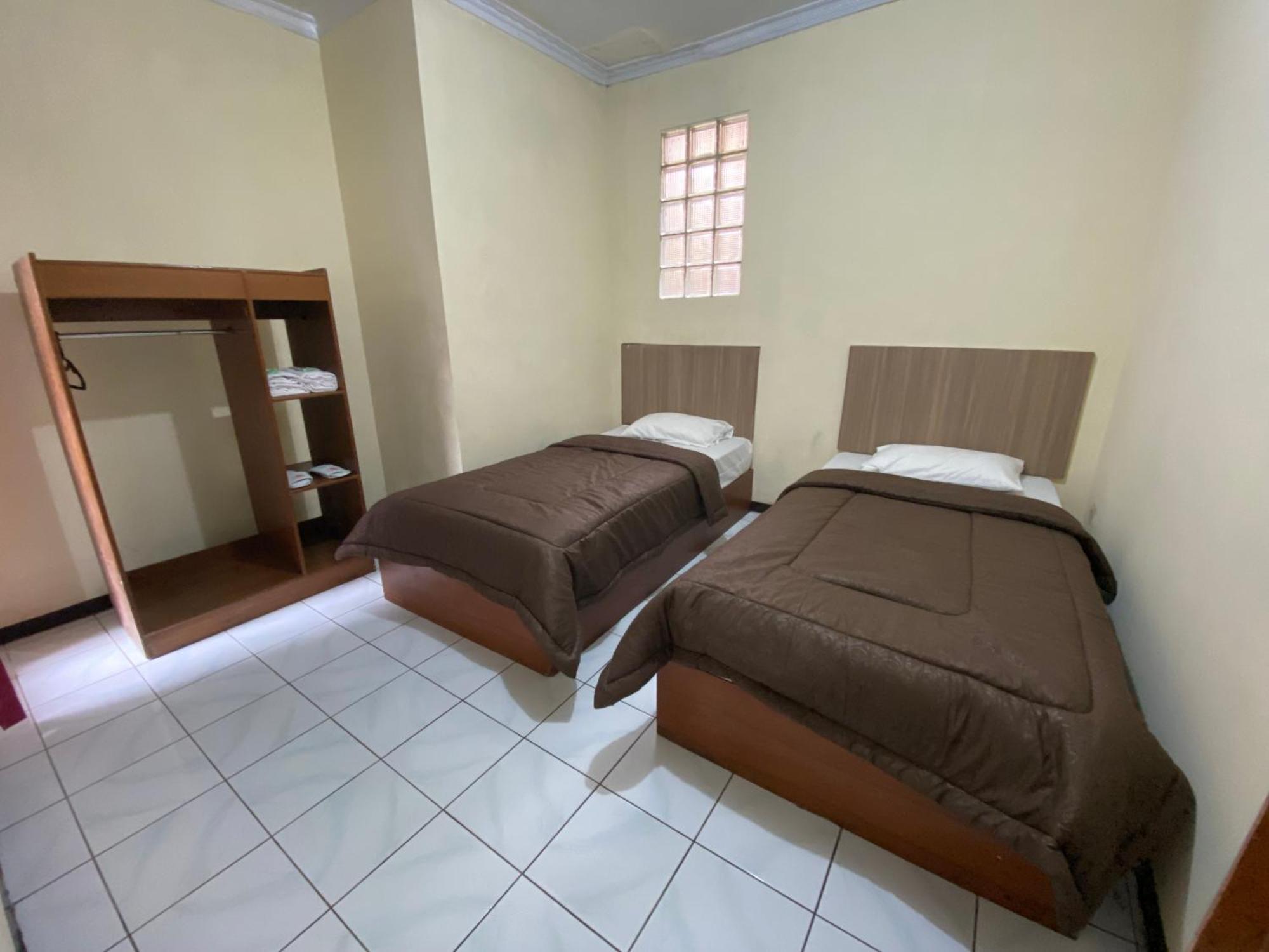 Hotel Puspa Sari เชียแตร์ ภายนอก รูปภาพ