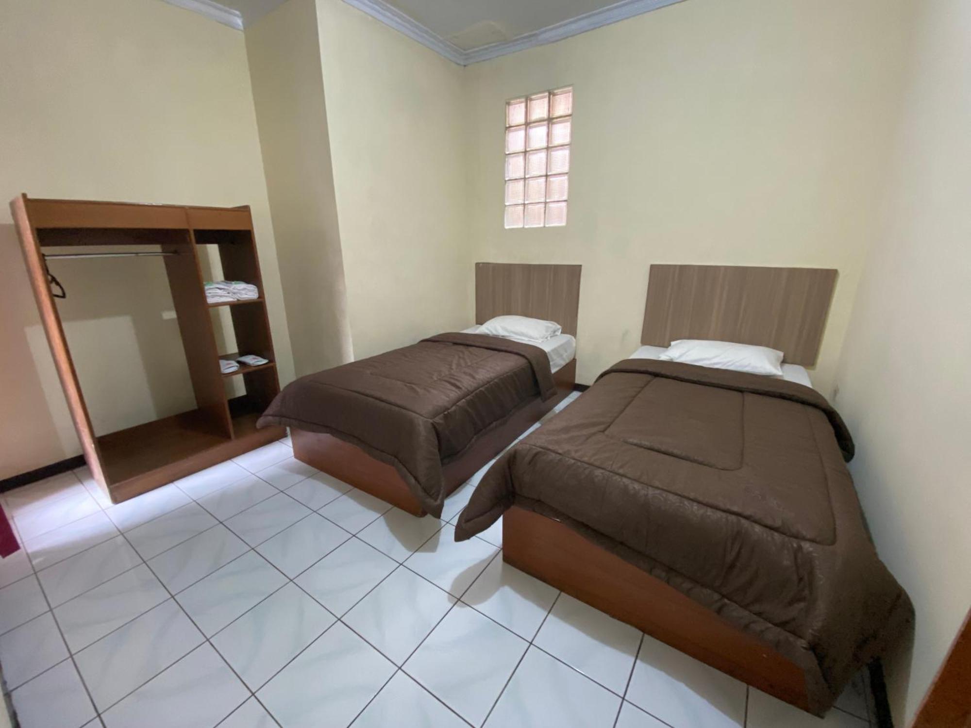 Hotel Puspa Sari เชียแตร์ ภายนอก รูปภาพ